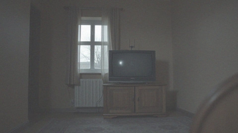 Co oznacza brak sygnału dla widzów korzystających z telewizorów starszego typu?