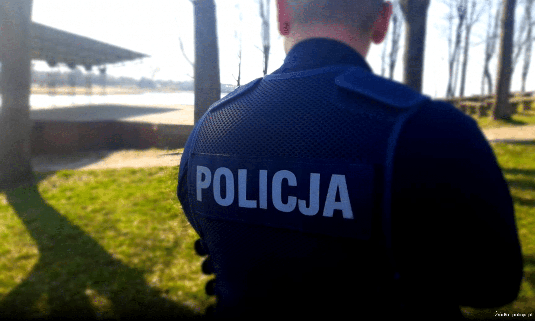 Policjanci w Nowej Soli edukują dzieci w zakresie przemocy i bezpieczeństwa w Internecie